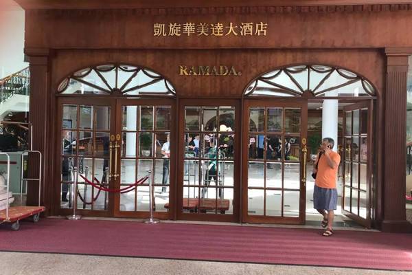 凱旋華酒店楊生在天眼廠家定制了一臺(tái)5030安檢機(jī) 凱旋華酒店楊生在天眼廠家定制了一臺(tái)5030安檢機(jī)